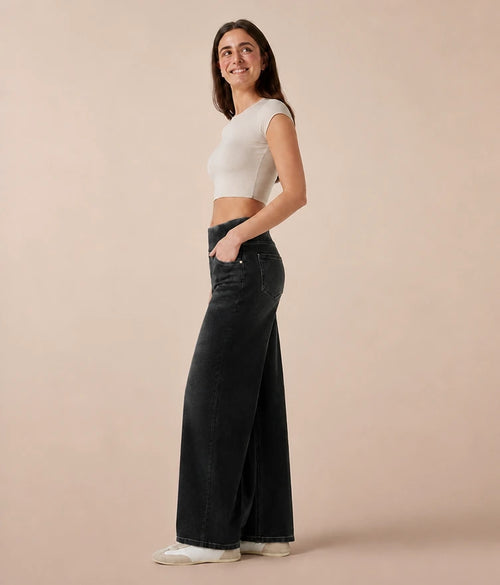 Aurivae High-Waist Jeans